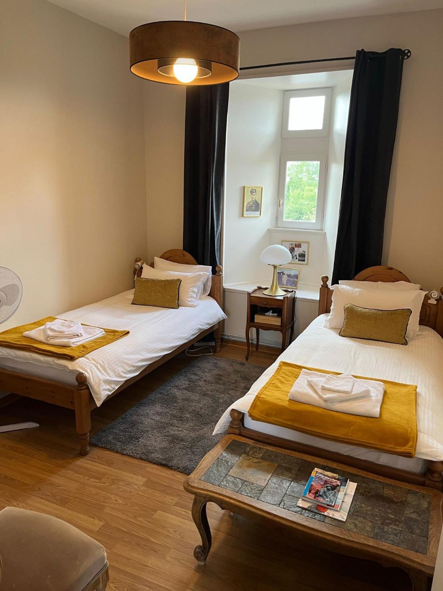 La Fiere Bridge Guest House Amfreville  外观 照片