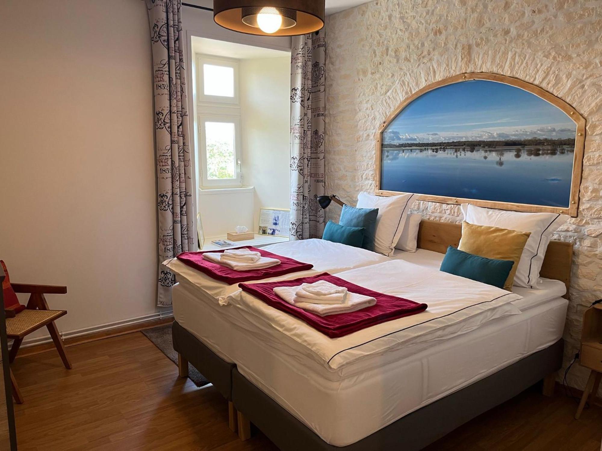 La Fiere Bridge Guest House Amfreville  外观 照片